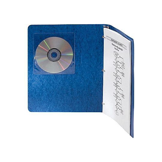 Tarratasku CD- ja DVD-levyille, läpällinen. Liimautuu takaosastaan esimerkiksi kansioon.