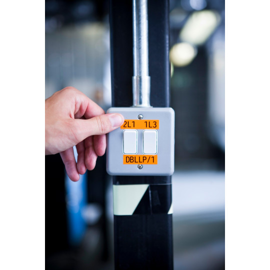 Brother TZe-B31 NEON 12mm Musta/Neonoranssi (P-Touch)