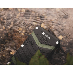 Sandberg Survivor Powerbank on kestävä varavirtalähde älypuhelimesi ja muiden USB-laitteiden lataamiseen.