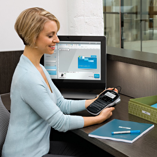 Dymo LabelManager 280 ValuePack - tarratulostin, akkupaketti, tarrakasetit ja kantolaukku