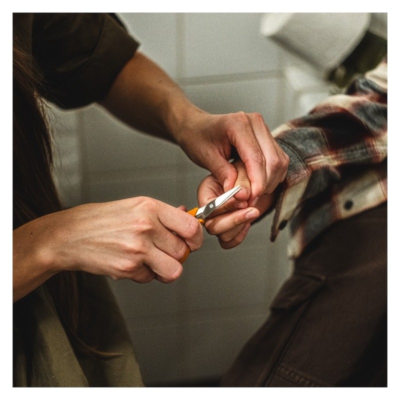 Pyöreäkärkiset sakset 10cm Fiskars Classic