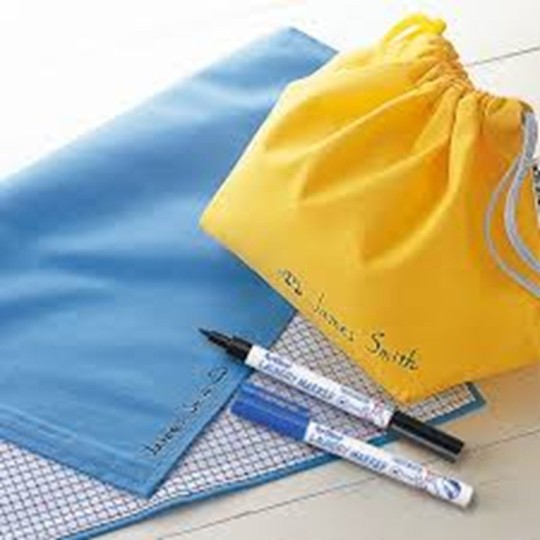 Tekstiilikynä Artline 750 kankaan ja pyykin merkintään kestää korkeita pesulämpötiloja