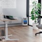 Leitzin innovatiivinen ja tyylikäs 8 arkin OptiMax SO 350 -paperintuhooja toimistokäyttöön.